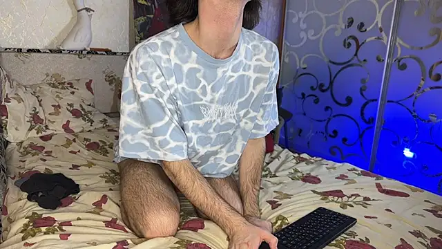 Snapshot of Stick_Twlx chatting on January 2025 08:33:01 PM Stick Twlx online show from January 2025 08:33:01 PM