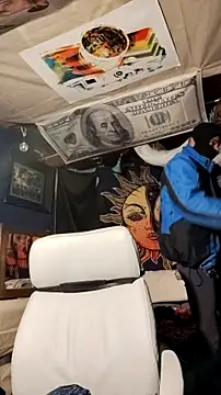 Snapshot of Gillygilly76 chatting on February 2025 03:09:02 AM Gillygilly76 online show from February 2025 03:09:02 AM