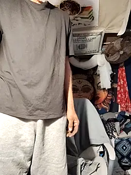 Snapshot of Gillygilly76 chatting on March 2025 03:05:01 PM Gillygilly76 online show from March 2025 03:05:01 PM