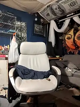 Gillygilly76 online show from March 2025 08:11:01 PM