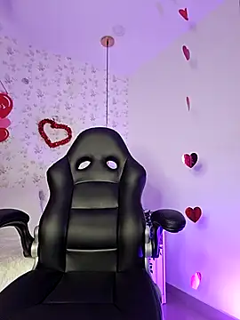 valery mora online show from February 2025 01:33:01 PM