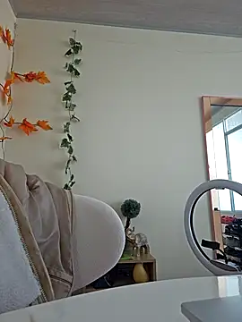 valery mora online show from September 2025 03:45:02 PM