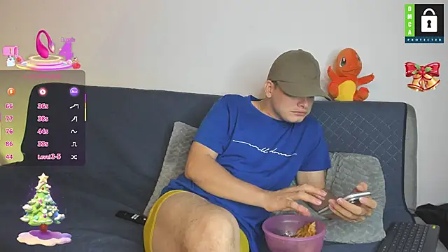 Snapshot of _Ottis_ chatting on November 2025 12:41:01 AM Ottis online show from November 2025 12:41:01 AM