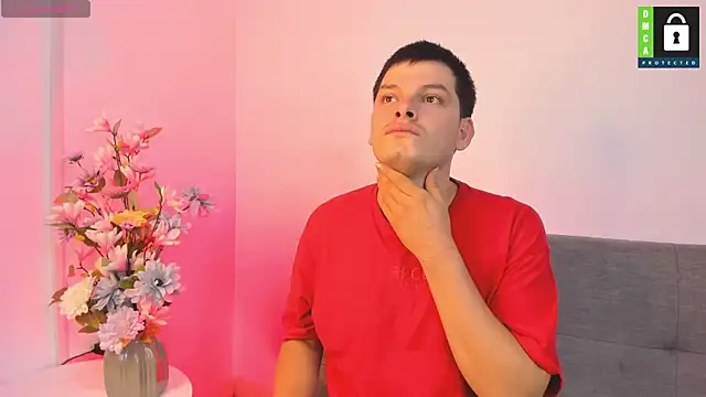 Snapshot of _Ottis_ chatting on January 2026 01:41:01 AM Ottis online show from January 2026 01:41:01 AM