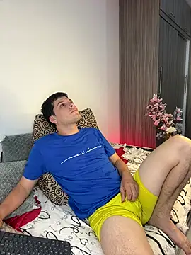 Snapshot of _Ottis_ chatting on February 2026 04:17:02 AM Ottis online show from February 2026 04:17:02 AM