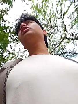 Snapshot of _Ottis_ chatting on February 2026 02:37:01 PM Ottis online show from February 2026 02:37:01 PM