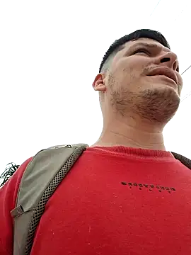 Snapshot of _Ottis_ chatting on March 2026 08:04:02 PM Ottis online show from March 2026 08:04:02 PM