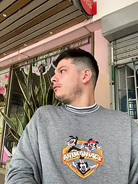 Snapshot of _Ottis_ chatting on March 2026 12:54:02 PM Ottis online show from March 2026 12:54:02 PM