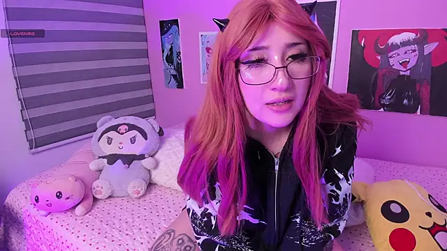 Snapshot of Miwa_violet chatting on February 2025 12:49:01 AM Miwa violet online show from February 2025 12:49:01 AM