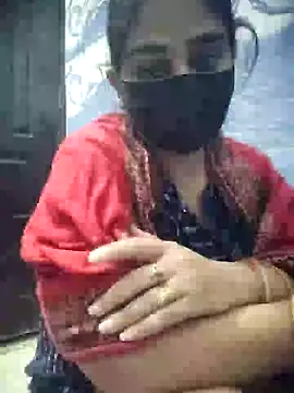 kirti  arora online show from December 2024 11:18:02 PM