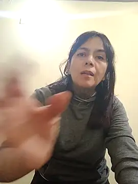 Snapshot of Dakary_hot chatting on December 2025 07:53:01 PM Dakary hot online show from December 2025 07:53:01 PM