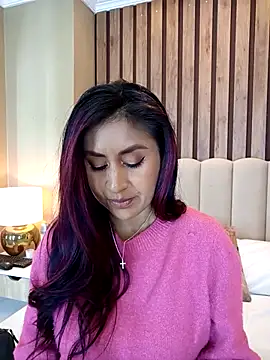 Snapshot of MonicaMoret chatting on March 2025 12:24:01 PM MonicaMoret online show from March 2025 12:24:01 PM