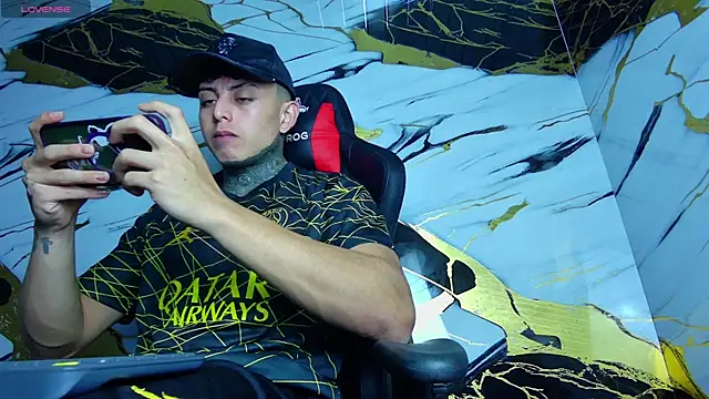 Kevin22 222 online show from March 2025 02:32:01 AM