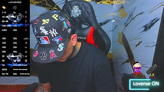 Kevin22 222 online show from November 2025 06:12:02 AM