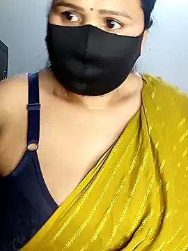 Snapshot of Tishani chatting on January 2025 11:40:02 PM Tishani online show from January 2025 11:40:02 PM