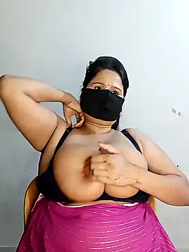 Snapshot of Tishani chatting on January 2025 02:41:01 PM Tishani online show from January 2025 02:41:01 PM