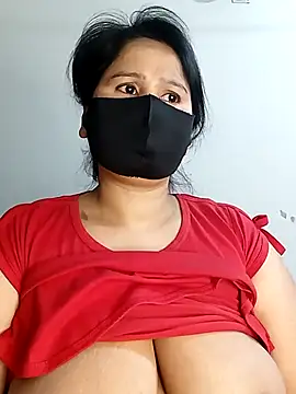 Snapshot of Tishani chatting on February 2025 12:52:02 AM Tishani online show from February 2025 12:52:02 AM