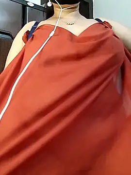 Snapshot of Tishani chatting on March 2025 03:41:01 PM Tishani online show from March 2025 03:41:01 PM