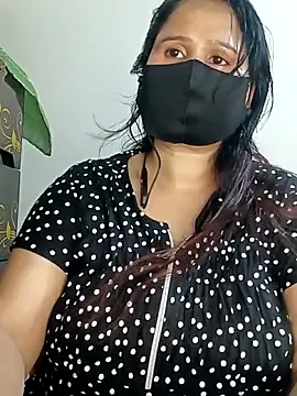 Snapshot of Tishani chatting on September 2025 03:37:01 PM Tishani online show from September 2025 03:37:01 PM