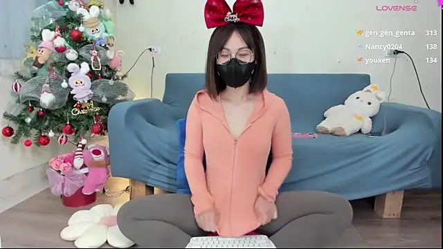 Snapshot of Baby_Claraa chatting on December 2024 09:03:01 AM Baby Claraa online show from December 2024 09:03:01 AM