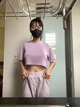 Snapshot of Baby_Claraa chatting on December 2024 09:11:02 AM Baby Claraa online show from December 2024 09:11:02 AM