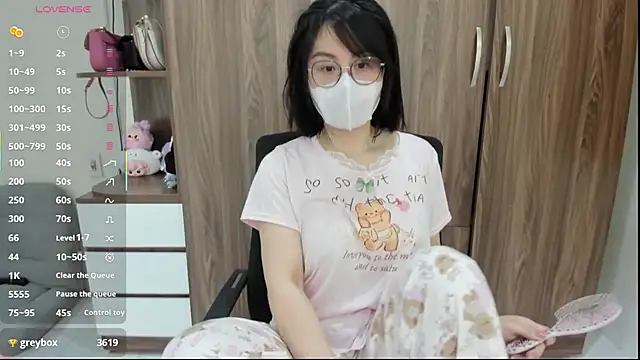 Snapshot of Baby_Claraa chatting on March 2025 08:58:02 AM Baby Claraa online show from March 2025 08:58:02 AM