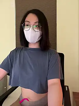 Snapshot of Baby_Claraa chatting on March 2025 06:57:02 AM Baby Claraa online show from March 2025 06:57:02 AM