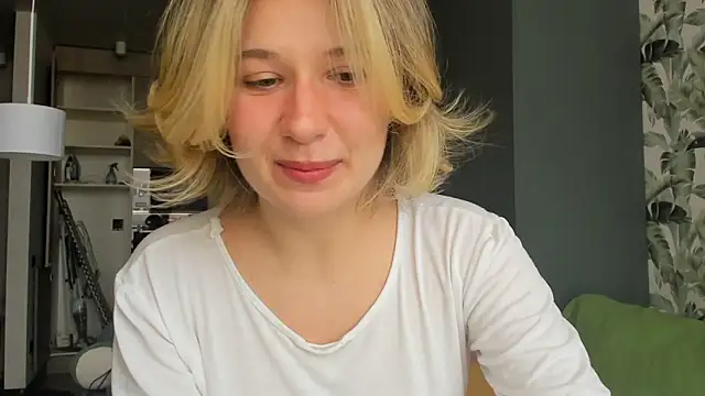 Lilith lutherlow online show from February 2026 11:55:01 AM