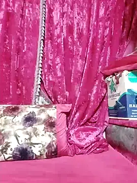 LoNa-daloua online show from January 2025 06:43:02 PM