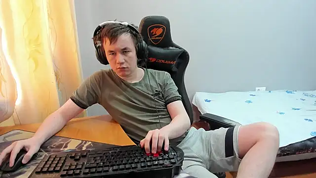 iliaskrislove online show from January 2026 07:56:02 AM