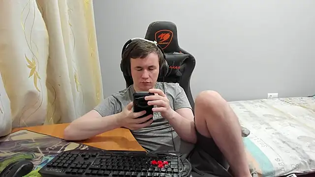 iliaskrislove online show from February 2026 04:23:01 PM