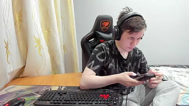 Snapshot of iliaskrislove chatting on June 2026 09:03:01 PM iliaskrislove online show from June 2026 09:03:01 PM