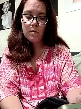 Snapshot of FreakNastyLacie chatting on June 2026 12:17:02 AM FreakNastyLacie online show from June 2026 12:17:02 AM