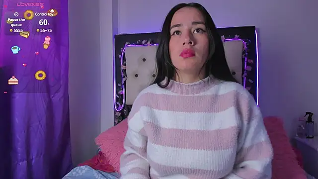 Snapshot of Veeronica_Smith chatting on February 2025 01:11:02 PM Veeronica Smith online show from February 2025 01:11:02 PM