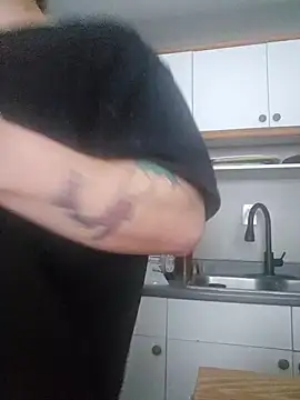 notsure353 online show from February 2025 03:40:01 PM