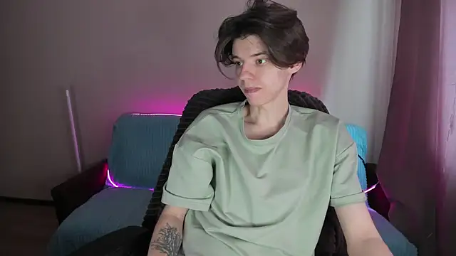 Liam sexy1 online show from February 2025 08:18:01 AM