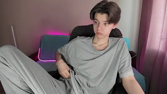 Liam sexy1 online show from March 2025 01:37:01 PM