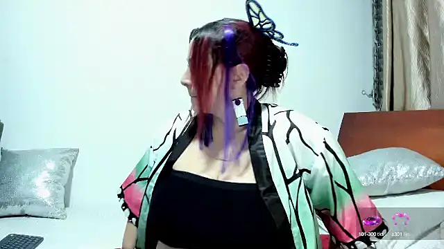 Snapshot of SuzyGamingFairy chatting on September 2025 11:59:02 PM SuzyGamingFairy online show from September 2025 11:59:02 PM