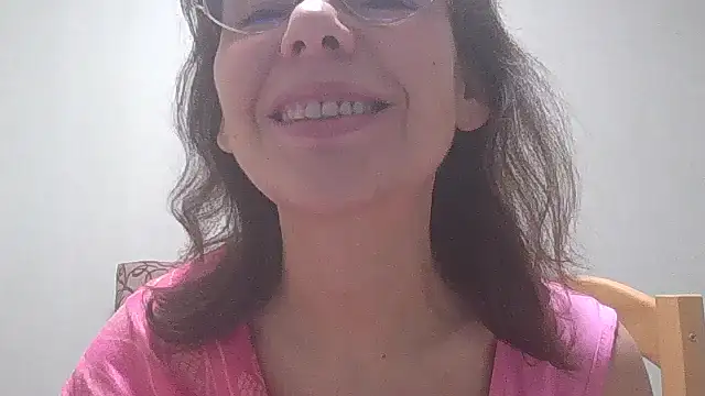 Snapshot of HollyJewel chatting on January 2025 04:41:01 PM HollyJewel online show from January 2025 04:41:01 PM