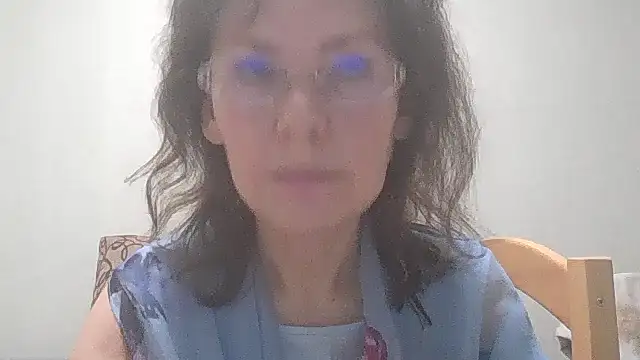 Snapshot of HollyJewel chatting on January 2025 08:22:02 PM HollyJewel online show from January 2025 08:22:02 PM