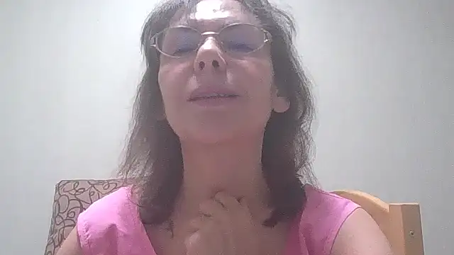 Snapshot of HollyJewel chatting on February 2025 05:30:01 PM HollyJewel online show from February 2025 05:30:01 PM