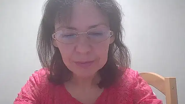 Snapshot of HollyJewel chatting on February 2025 04:25:02 PM HollyJewel online show from February 2025 04:25:02 PM