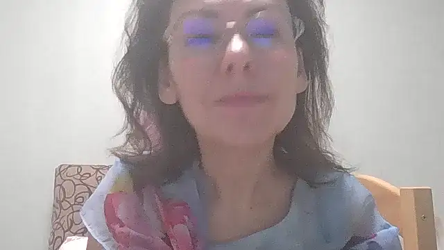 Snapshot of HollyJewel chatting on February 2025 04:36:02 PM HollyJewel online show from February 2025 04:36:02 PM