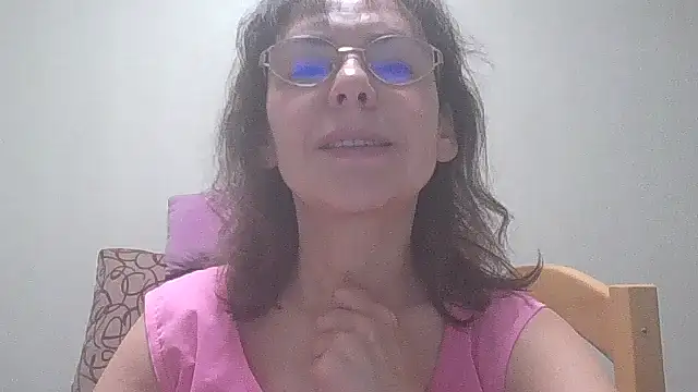 Snapshot of HollyJewel chatting on February 2025 06:20:01 PM HollyJewel online show from February 2025 06:20:01 PM