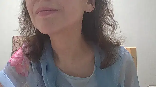 Snapshot of HollyJewel chatting on March 2025 04:51:02 PM HollyJewel online show from March 2025 04:51:02 PM