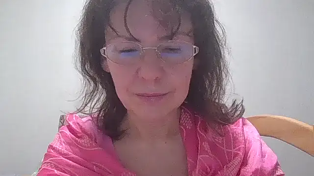 Snapshot of HollyJewel chatting on March 2025 07:46:02 PM HollyJewel online show from March 2025 07:46:02 PM