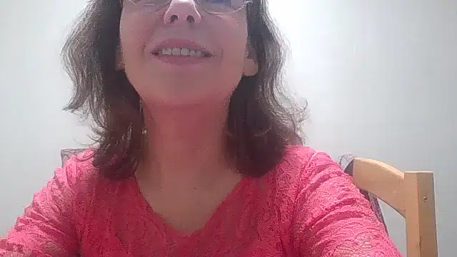 Snapshot of HollyJewel chatting on November 2025 07:23:02 PM HollyJewel online show from November 2025 07:23:02 PM