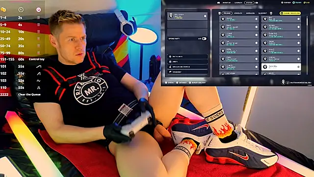 Snapshot of Fuc71 chatting on February 2026 05:44:02 PM Fuc71 online show from February 2026 05:44:02 PM