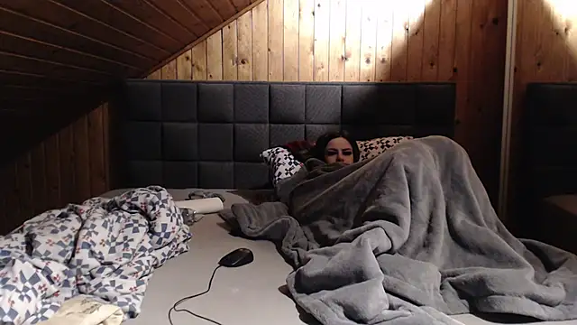 BoeseMoni1998 online show from February 2025 09:06:02 PM