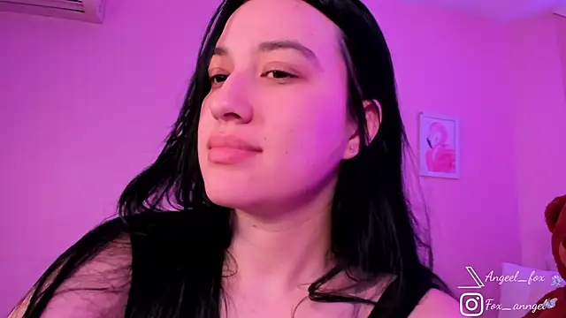 Snapshot of angeel_fox chatting on May 2026 02:42:01 AM angeel fox online show from May 2026 02:42:01 AM